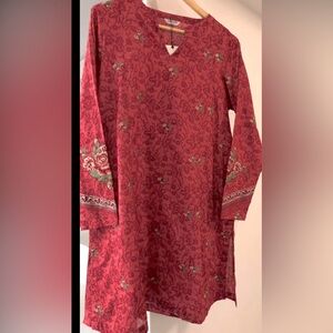 Pakistani Embroidered Shirt.long sleeves.size large.